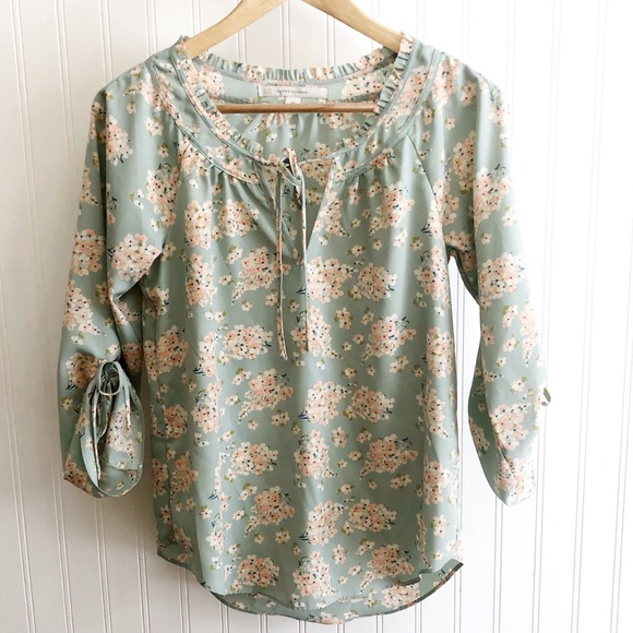 LC Lauren Conrad Tops - LC Lauren Conrad blouse ✨